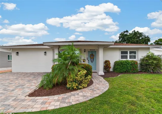Photo 1 of Single family home for sale at 9043 2nd Street N, Saint Petersburg, FL 33702 | MLS# TB8552003 | Listing updated on 2026-10-05