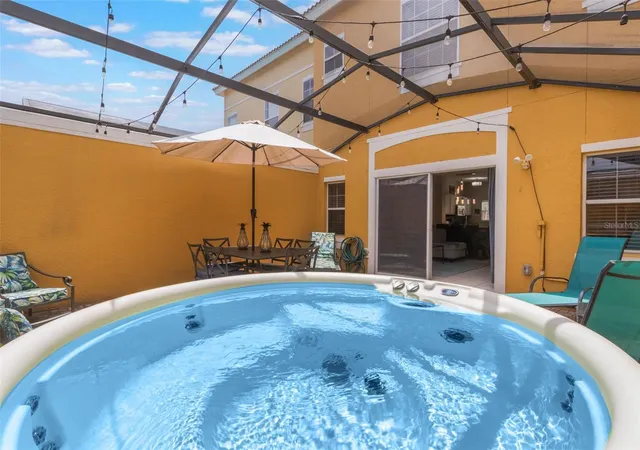 Photo 1 of Townhouse for sale at 4733 Vero Beach Pl, Kissimmee, FL 34746 | MLS# O6444652 | Listing updated on 2026-09-25