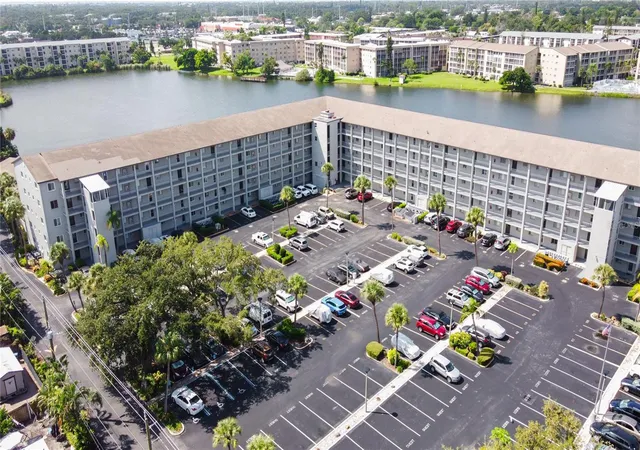 Condo for sale at 3362 Lake Bayshore Dr #P214, BRADENTON, FL 34205 | MLS# A4707346