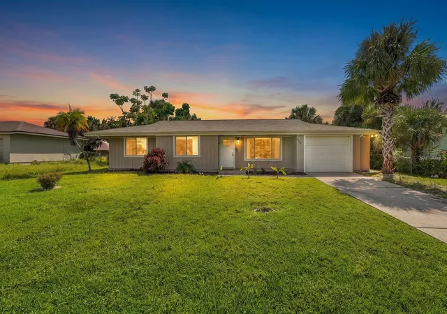 Photo 3 of Single family home for sale at 18663 Kerrville Cir, Port Charlotte, FL 33948 | MLS# D6148927 | Listing updated on 2026-10-02
