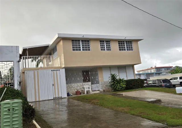 Photo 2 of Single family home for sale at 3 Flamingo Hills Dev, Bayamon, PR 00956 | MLS# PR9124459 | Listing updated on 2026-10-02