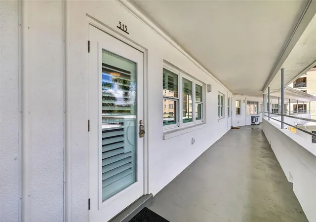 Photo 2 of Condo for sale at 491 1st Street S #315, Saint Petersburg, FL 33701 | MLS# TB8552007 | Listing updated on 2026-09-28