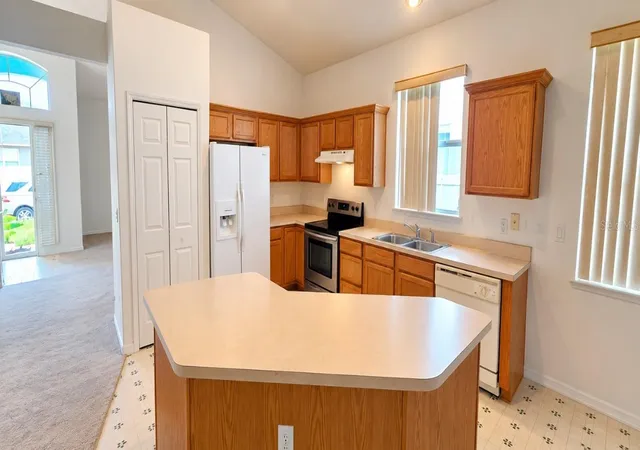 Photo 4 of Single family home for sale at 13443 Meadow Bay Loop, Orlando, FL 32824 | MLS# S5158271 | Listing updated on 2026-10-01