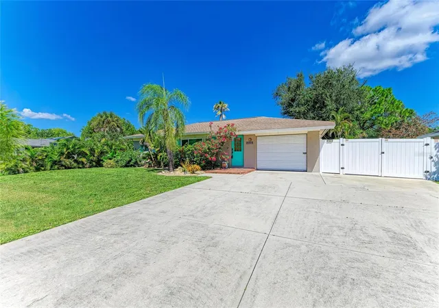 Photo 4 of Single family home for sale at 6006 Gillot Blvd, Port Charlotte, FL 33981 | MLS# A4707349 | Listing updated on 2026-10-10