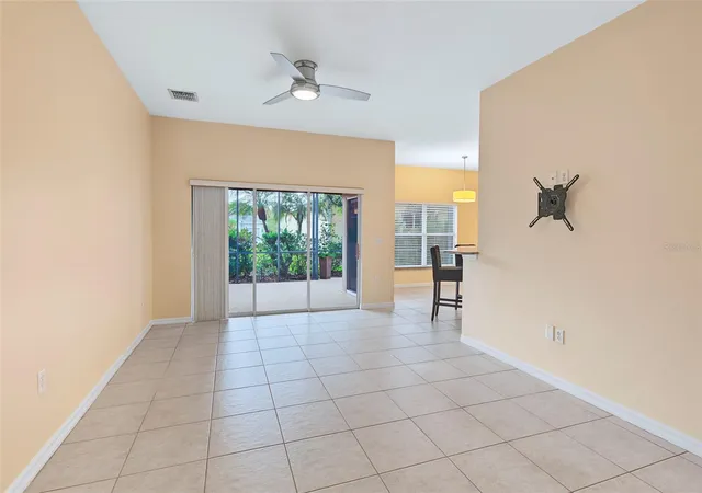 Photo 4 of Single family home for sale at 513 Heartwell Dr, Kissimmee, FL 34759 | MLS# S5158273 | Listing updated on 2026-10-03
