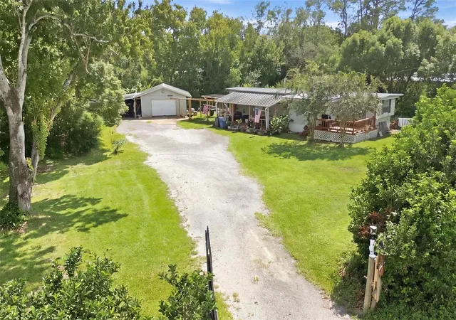 Photo 2 of Manufactured home for sale at 498 King Charles Cir, Deland, FL 32724 | MLS# V4951502 | Listing updated on 2026-09-25