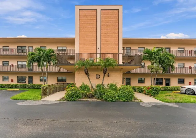 Photo 1 of Condo for sale at 5971 Ter Park Dr N #108, Saint Petersburg, FL 33709 | MLS# TB8552015 | Listing updated on 2026-10-10