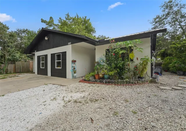 Photo 2 of Multi family home for sale at 4749 David Ave, Sarasota, FL 34234 | MLS# A4707353 | Listing updated on 2026-10-02
