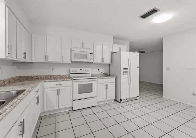 Photo 4 of House for sale at 4749 David Ave, Sarasota, FL 34234 | MLS# A4707353 | Listing updated on 2026-10-02