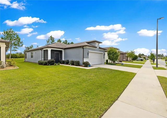 Photo 3 of Single family home for sale at 5870 SW 93rd Circle, Ocala, FL 34481 | MLS# OM732867 | Listing updated on 2026-09-26
