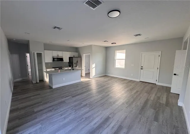 Photo 2 of Single family home for sale at 1940 Alan St, Sebring, FL 33875 | MLS# O6444672 | Listing updated on 2026-10-05