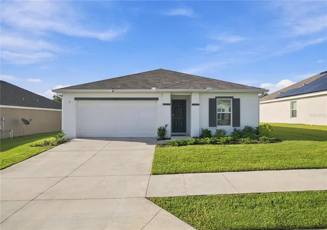 Single family home for sale at 10306 SE 161st Lane Rd, SUMMERFIELD, FL 34491 | MLS# G5118248