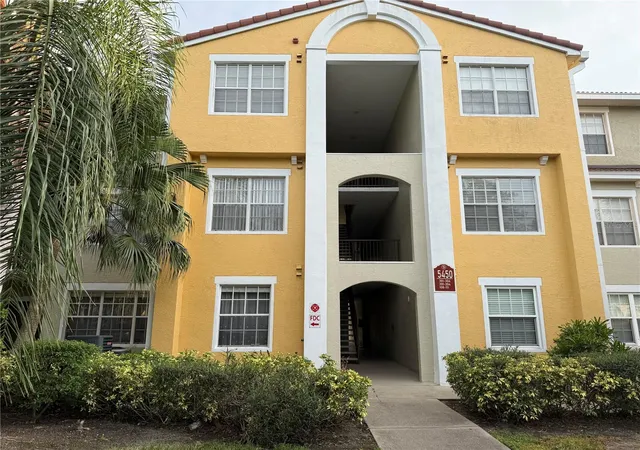 Condo for sale at 5450 Bentgrass Dr #5-108, SARASOTA, FL 34235 | MLS# C7531200