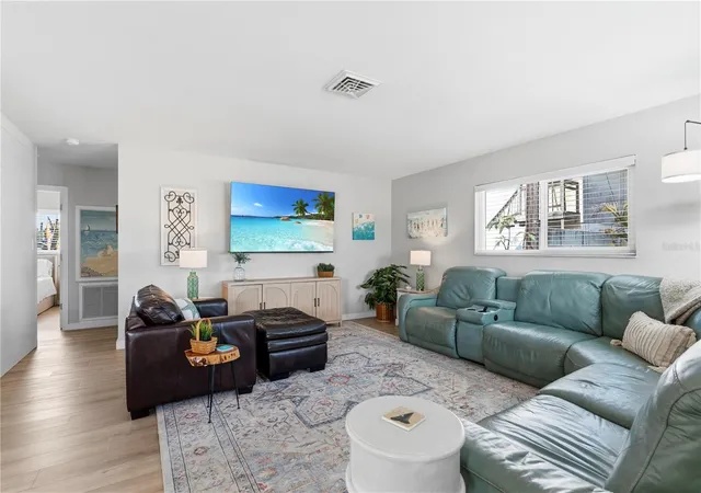 Photo 3 of House for sale at 1977 Beach Rd #44, Englewood, FL 34223 | MLS# A4707362 | Listing updated on 2026-10-08