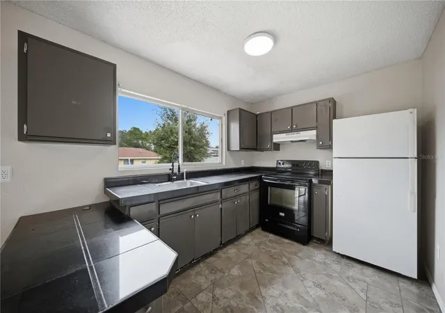 Photo 2 of Single family home for sale at 24 Cedar Ter, Ocala, FL 34472 | MLS# OM732869 | Listing updated on 2026-09-26