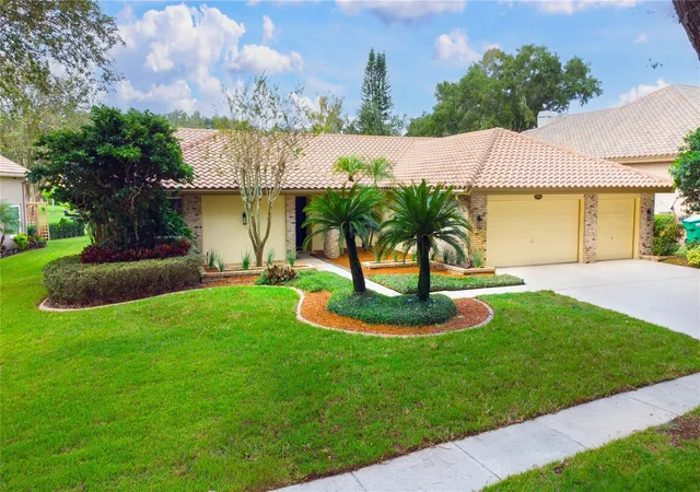 Photo 1 of Single family home for sale at 2194 Pinnacle Cir N, Palm Harbor, FL 34684 | MLS# TB8552028 | Listing updated on 2026-10-09