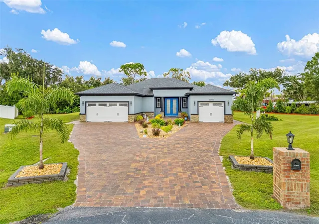Photo 3 of Single family home for sale at 14802 Grady Sweat Ln, Wimauma, FL 33598 | MLS# TB8552029 | Listing updated on 2026-10-04