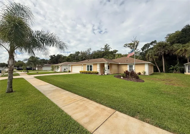 Photo 3 of Single family home for sale at 3777 Grv View Ln, Port Orange, FL 32129 | MLS# NS1089340 | Listing updated on 2026-10-07