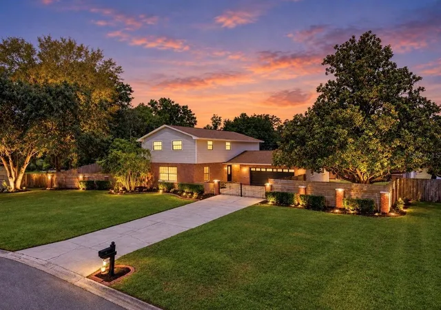 Photo 1 of Single family home for sale at 2818 Springdell Cir, Valrico, FL 33596 | MLS# TB8552037 | Listing updated on 2026-10-06