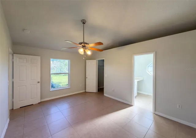 Photo 3 of Single family home for sale at 23 Peterlee Ct, Kissimmee, FL 34758 | MLS# O6444694 | Listing updated on 2026-10-08