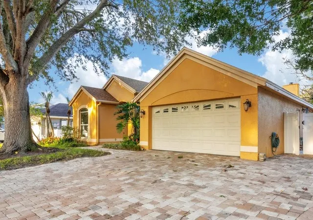 Photo 3 of Single family home for sale at 3625 Gatlin Pl Cir, Orlando, FL 32812 | MLS# O6444699 | Listing updated on 2026-09-25