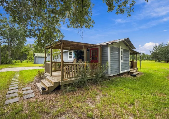 Photo 2 of Manufactured home for sale at 14468 Ne 150th Avenue, Fort Mc Coy, FL 32134 | MLS# OM732872 | Listing updated on 2026-09-25