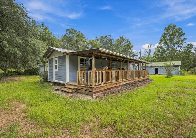 Photo 3 of Manufactured home for sale at 14468 NE 150th Avenue, Fort Mc Coy, FL 32134 | MLS# OM732872 | Listing updated on 2026-09-25
