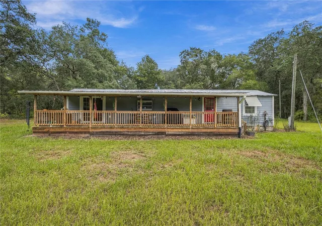 Photo 4 of Manufactured home for sale at 14468 NE 150th Avenue, Fort Mc Coy, FL 32134 | MLS# OM732872 | Listing updated on 2026-09-25
