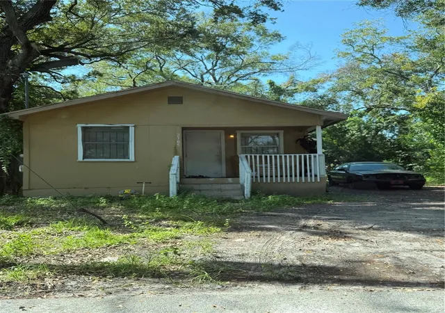 Photo 1 of Single family home for sale at 2705 E Cayuga St, Tampa, FL 33610 | MLS# TB8552040 | Listing updated on 2026-09-29