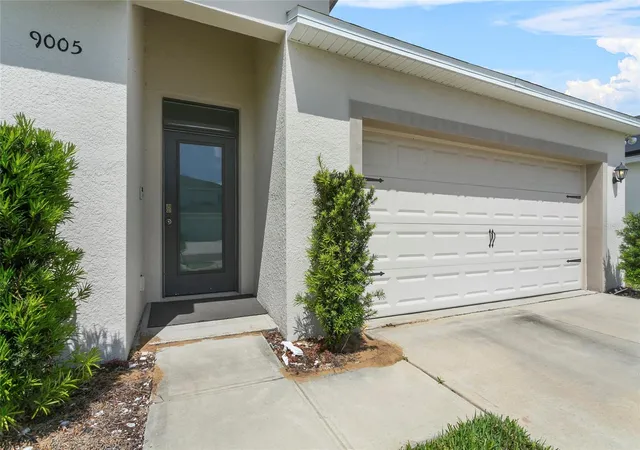 Photo 3 of Single family home for sale at 9005 Tuscan Cypress St, Kissimmee, FL 34747 | MLS# O6444705 | Listing updated on 2026-10-02
