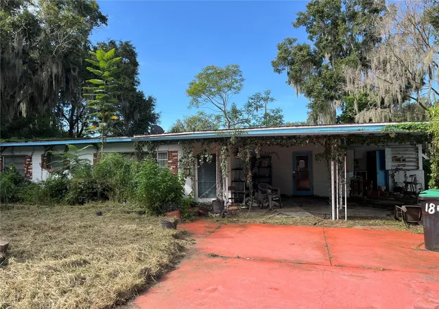 Photo 1 of Sale Pending at 1820 W Grant St, Orlando, FL 32805 | MLS# O6444707 | Listing updated on 2026-10-23