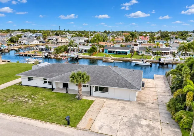 Photo 1 of Single family home for sale at 13812 Mattix Ave, Hudson, FL 34667 | MLS# W7889819 | Listing updated on 2026-10-02