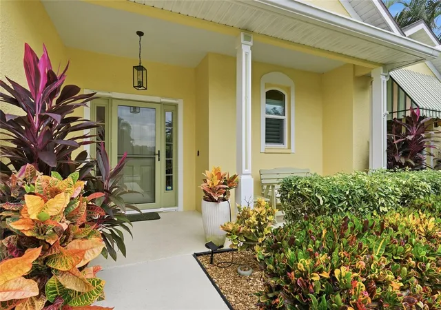 Photo 4 of Single family home for sale at 8643 46th Avenue Cir W, Bradenton, FL 34210 | MLS# A4707375 | Listing updated on 2026-10-07