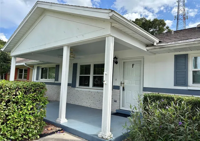 Photo 2 of Single family home for sale at 8920 Sw 97th Lane Rd #F, Ocala, FL 34481 | MLS# OM732873 | Listing updated on 2026-09-25