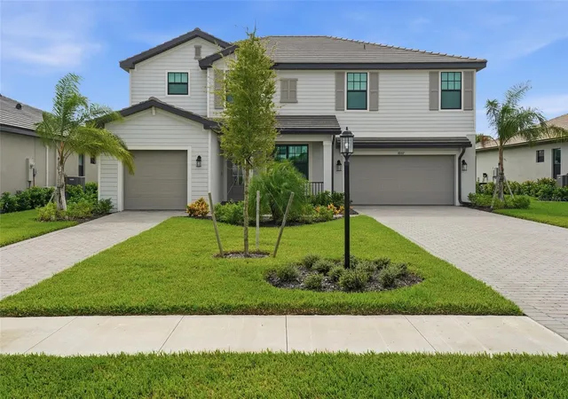 Single family home for sale at 18707 Ivywood Pl, ESTERO, FL 33928 | MLS# O6444713