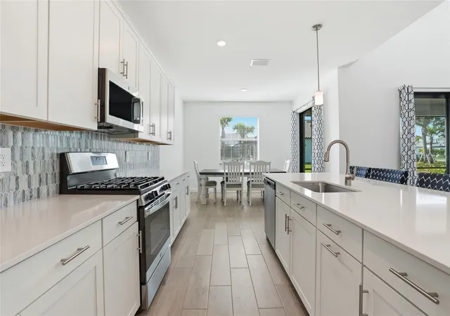 Photo 4 of Single family home for sale at 18707 Ivywood Pl, Estero, FL 33928 | MLS# O6444713 | Listing updated on 2026-09-25