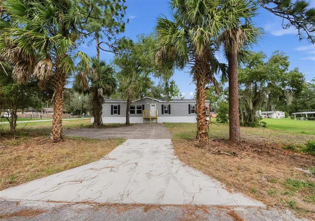 Manufactured home for sale at 25300 Mardon Cir, PAISLEY, FL 32767 | MLS# G5118254