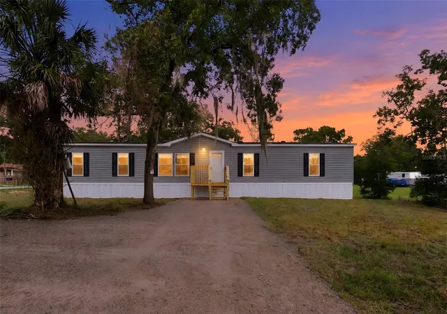 Photo 3 of Manufactured home for sale at 25300 Mardon Cir, Paisley, FL 32767 | MLS# G5118254 | Listing updated on 2026-09-26