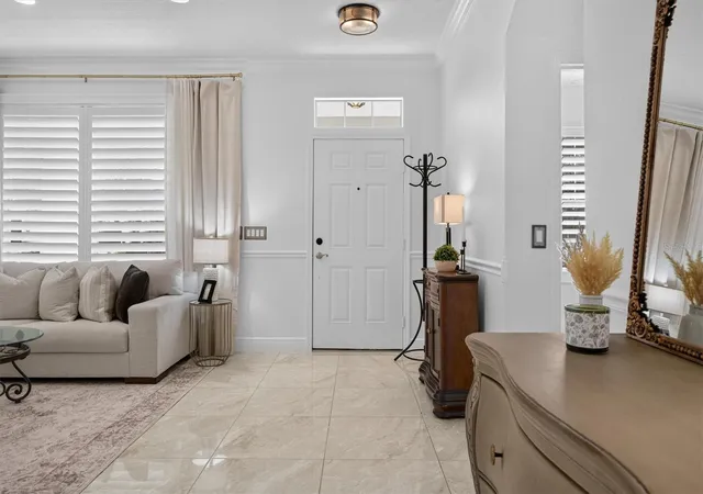 Photo 4 of Single family home for sale at 14661 Tanja King Blvd, Orlando, FL 32828 | MLS# O6444722 | Listing updated on 2026-09-28