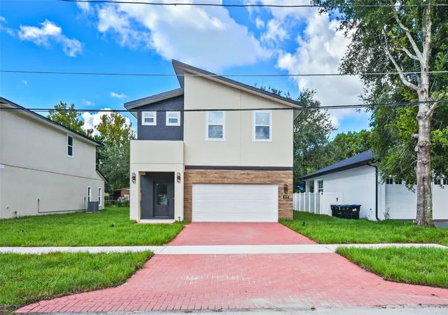 Photo 1 of Single family home for sale at 1028 Wilks Ave, Orlando, FL 32809 | MLS# O6444723 | Listing updated on 2026-09-25