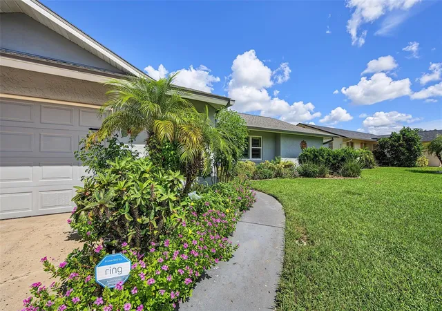 Photo 4 of Single family home for sale at 155 Seaside Ct, Palm Harbor, FL 34684 | MLS# TB8552061 | Listing updated on 2026-09-29