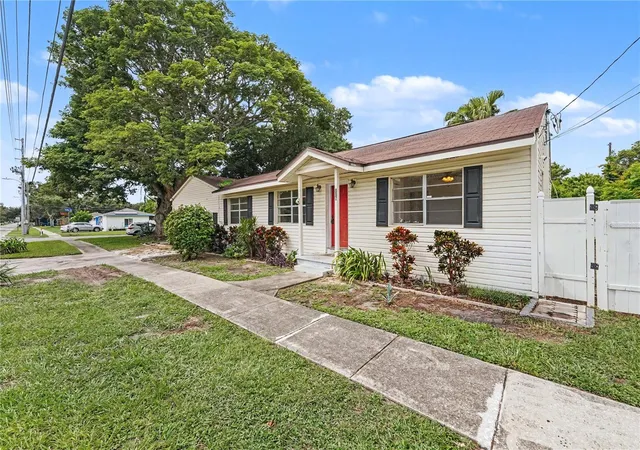 Photo 2 of Multi family home for sale at 116 N Duncan Ave, Clearwater, FL 33755 | MLS# TB8552072 | Listing updated on 2026-10-03