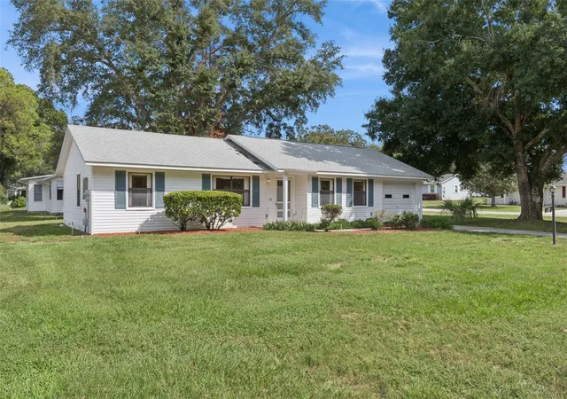 Photo 3 of Single family home for sale at 37 Gordon Ct, Leesburg, FL 34788 | MLS# G5118256 | Listing updated on 2026-10-03