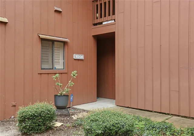 Photo 3 of Condo for sale at 1020 E Michigan St #A, Orlando, FL 32806 | MLS# TB8552077 | Listing updated on 2026-10-05