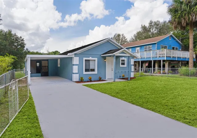 Photo 2 of Single family home for sale at 31128 Lochmore Cir, Sorrento, FL 32776 | MLS# O6444728 | Listing updated on 2026-10-06