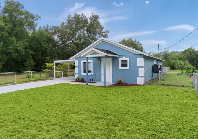 Photo 3 of Single family home for sale at 31128 Lochmore Cir, Sorrento, FL 32776 | MLS# O6444728 | Listing updated on 2026-10-06