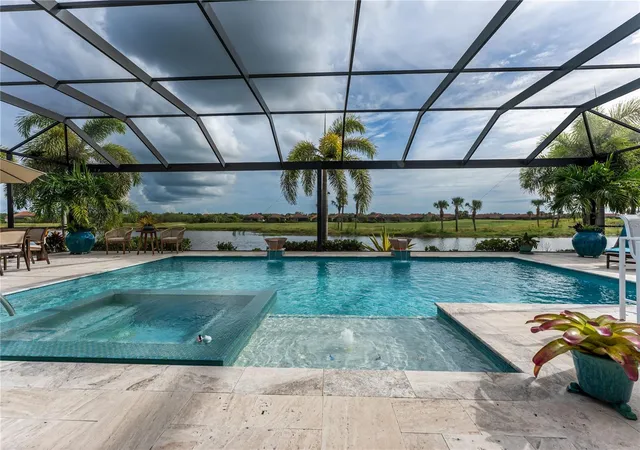Photo 3 of Single family home for sale at 10733 Tarflower Dr, Venice, FL 34293 | MLS# A4707385 | Listing updated on 2026-10-20