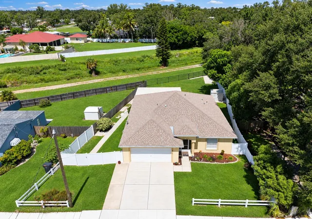 Photo 3 of Single family home for sale at 4515 46th Avenue N, Saint Petersburg, FL 33714 | MLS# TB8552088 | Listing updated on 2026-10-02