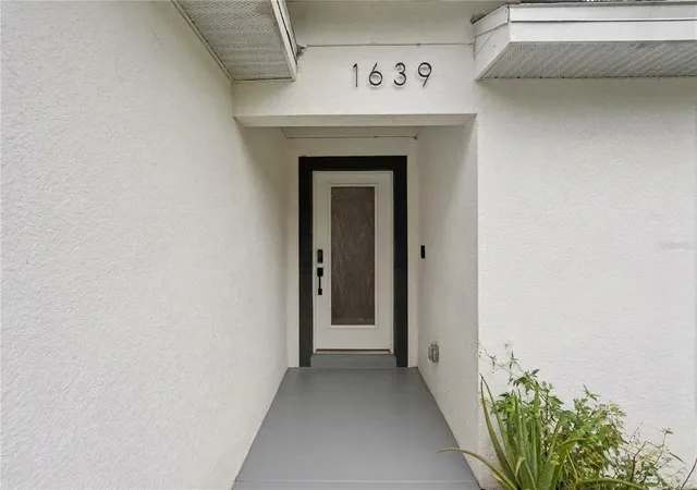 Photo 3 of Single family home for sale at 1639 11th Avenue, Deland, FL 32724 | MLS# V4951506 | Listing updated on 2026-10-05