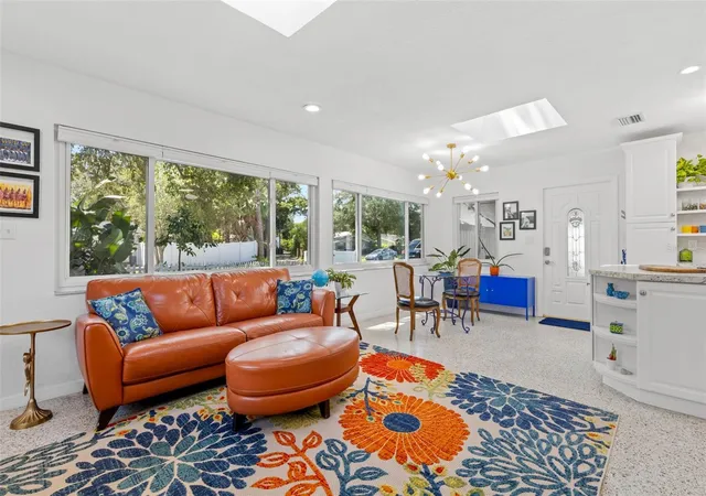 Photo 4 of Single family home for sale at 613 Cedarwood St N, Saint Petersburg, FL 33703 | MLS# TB8552109 | Listing updated on 2026-09-28